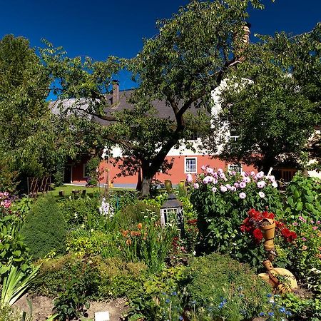 Gasthof Braeuer - Familie Eibensteiner Weißkirchen in Steiermark Kültér fotó