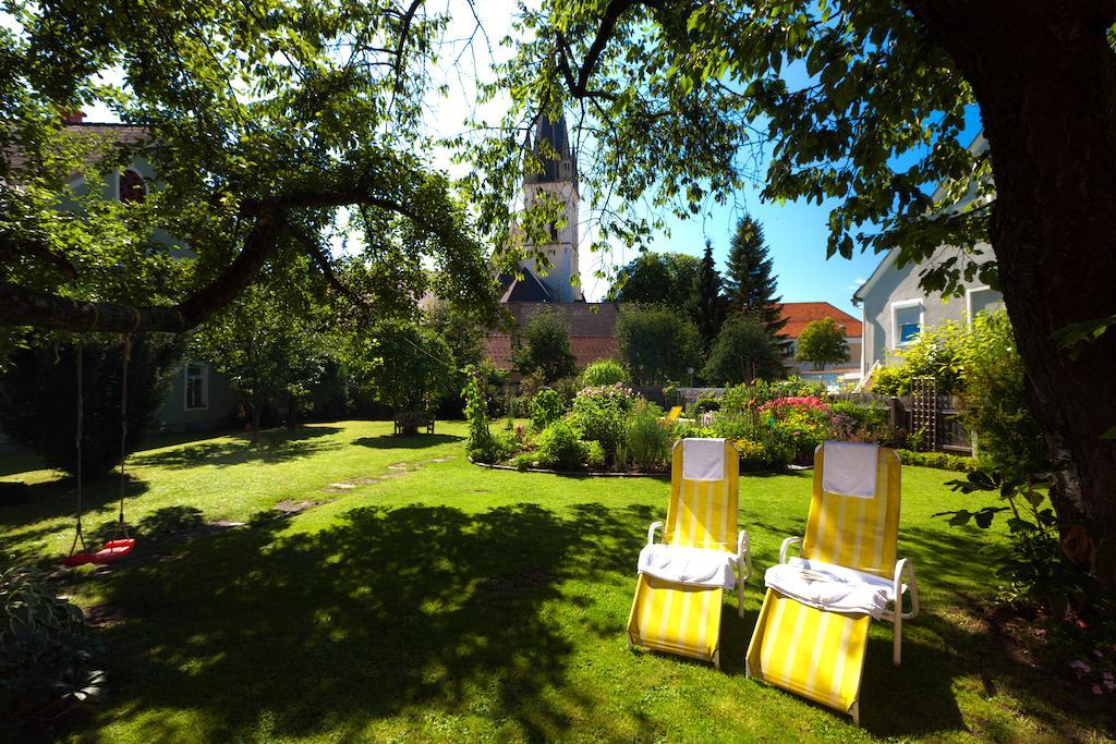 Gasthof Braeuer - Familie Eibensteiner Weißkirchen in Steiermark Kültér fotó